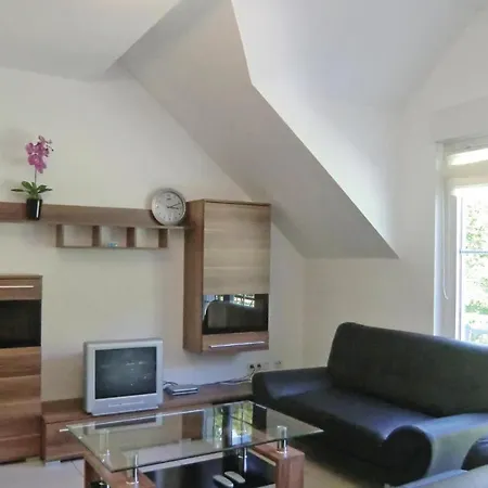 1 Bedroom Cozy In Wallendorf-Pont